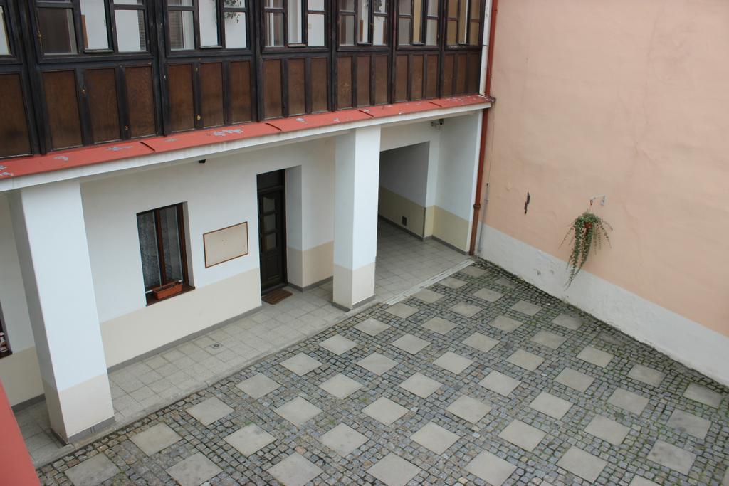 Emma Penzion Praag Buitenkant foto