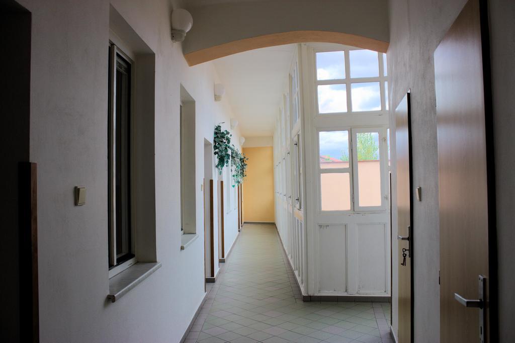 Emma Penzion Praag Buitenkant foto